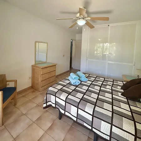 Apartmán Two Bedroom In Castle Harbour C201