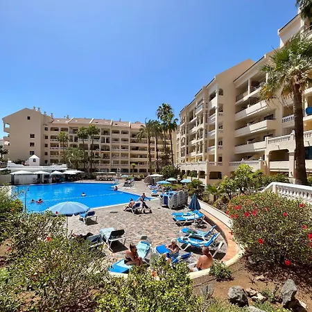 Two Bedroom In Castle Harbour C201
