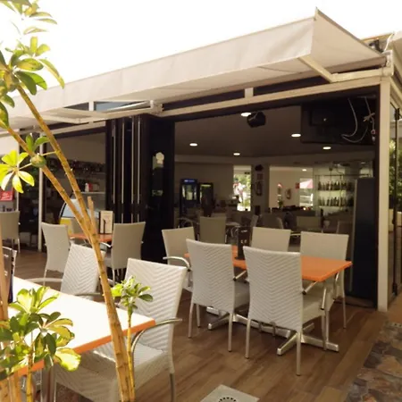 Two Bedroom In Castle Harbour C201 Appartement Los Cristianos (Tenerife)