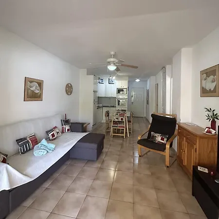 Two Bedroom In Castle Harbour C201 Appartement Los Cristianos (Tenerife)